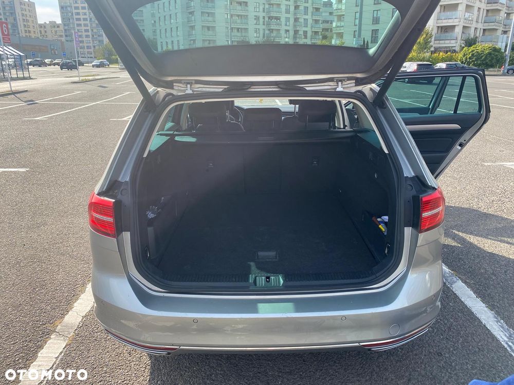 Volkswagen Passat - 8
