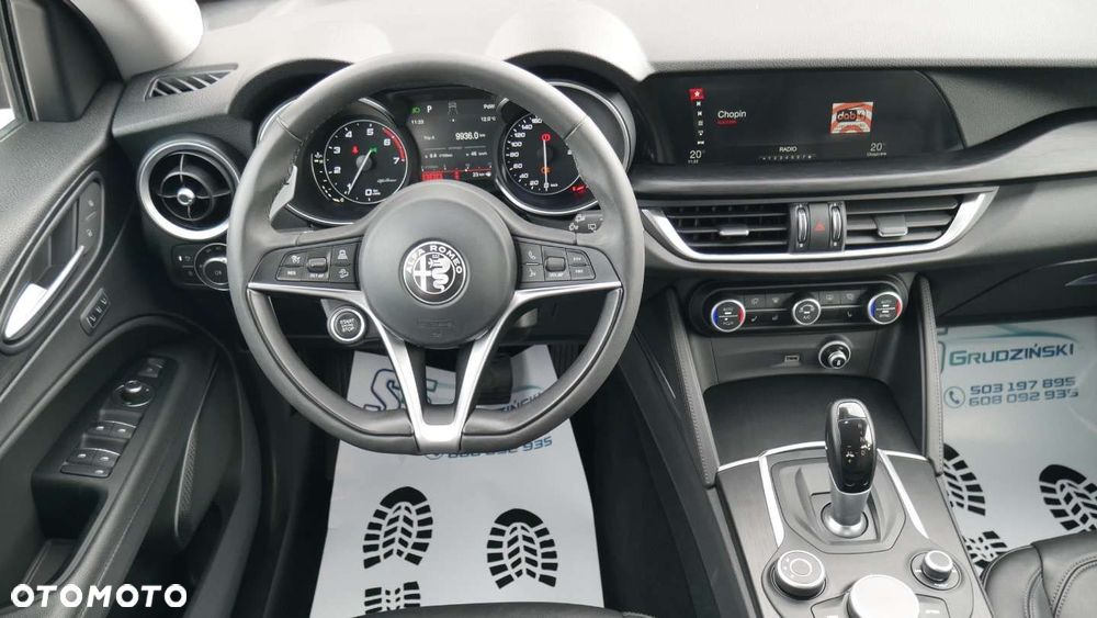 Alfa Romeo Stelvio - 9