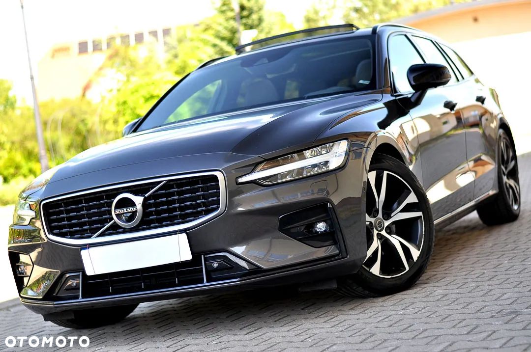 Volvo V60 D4 Geartronic R-Design - 1