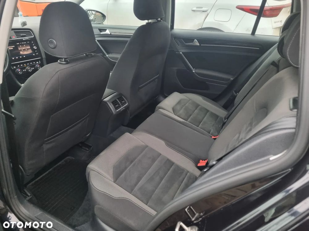 Volkswagen Golf ver-2-0-tdi-join - 9