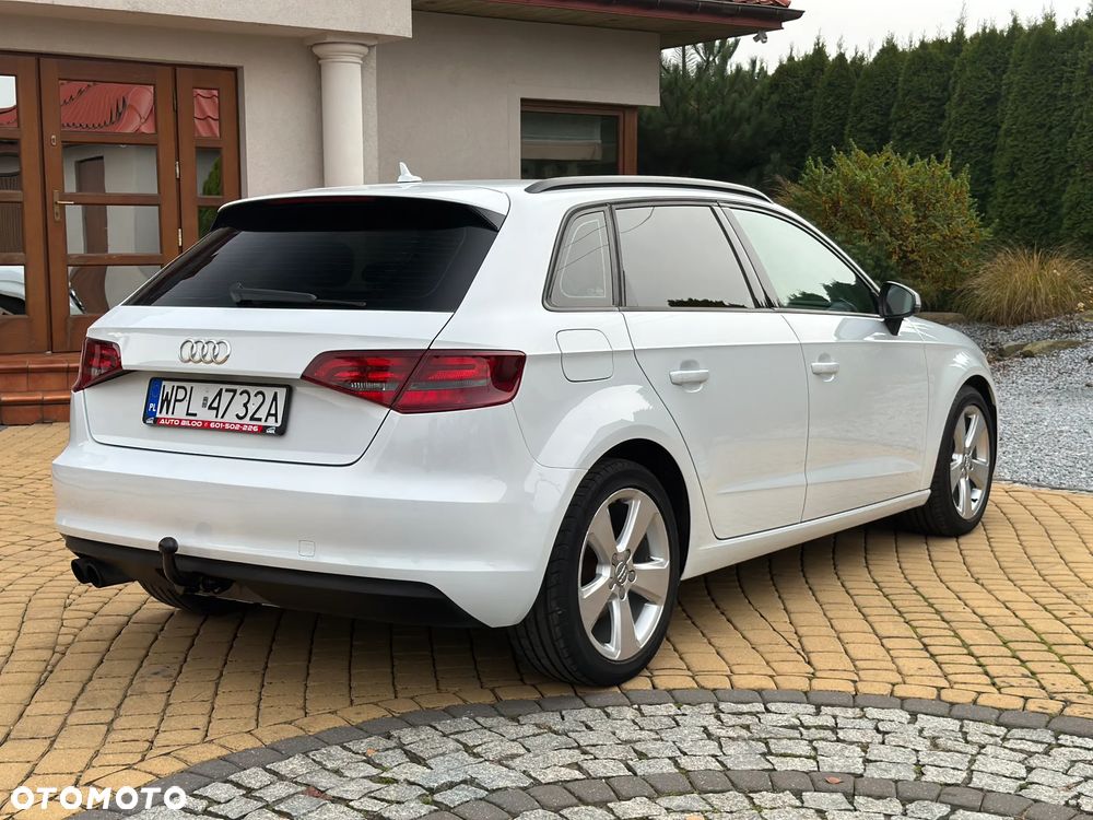 Audi A3 Sportback 1.4 TFSI Ambiente - 12