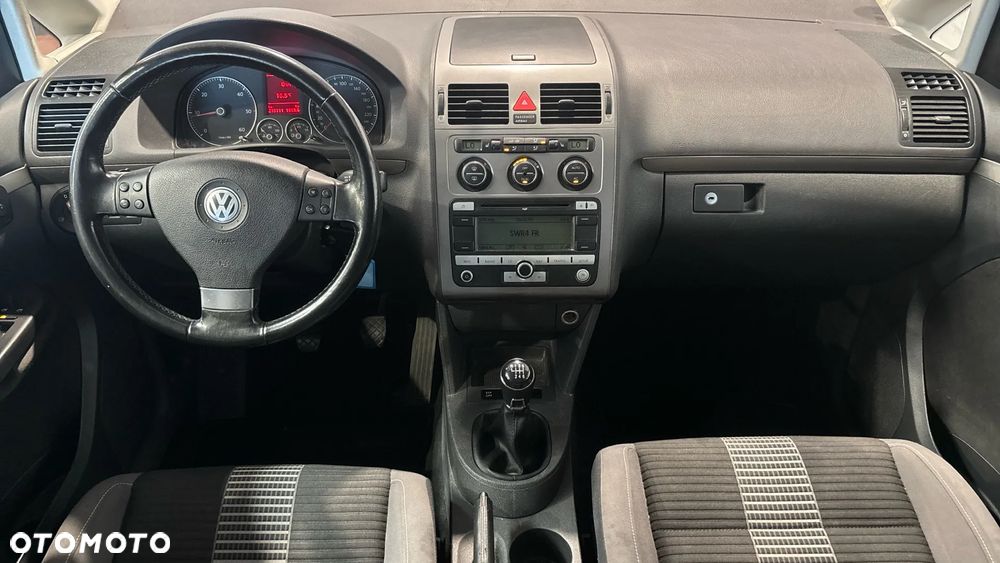 Volkswagen Touran 1.9 TDI Conceptline - 5