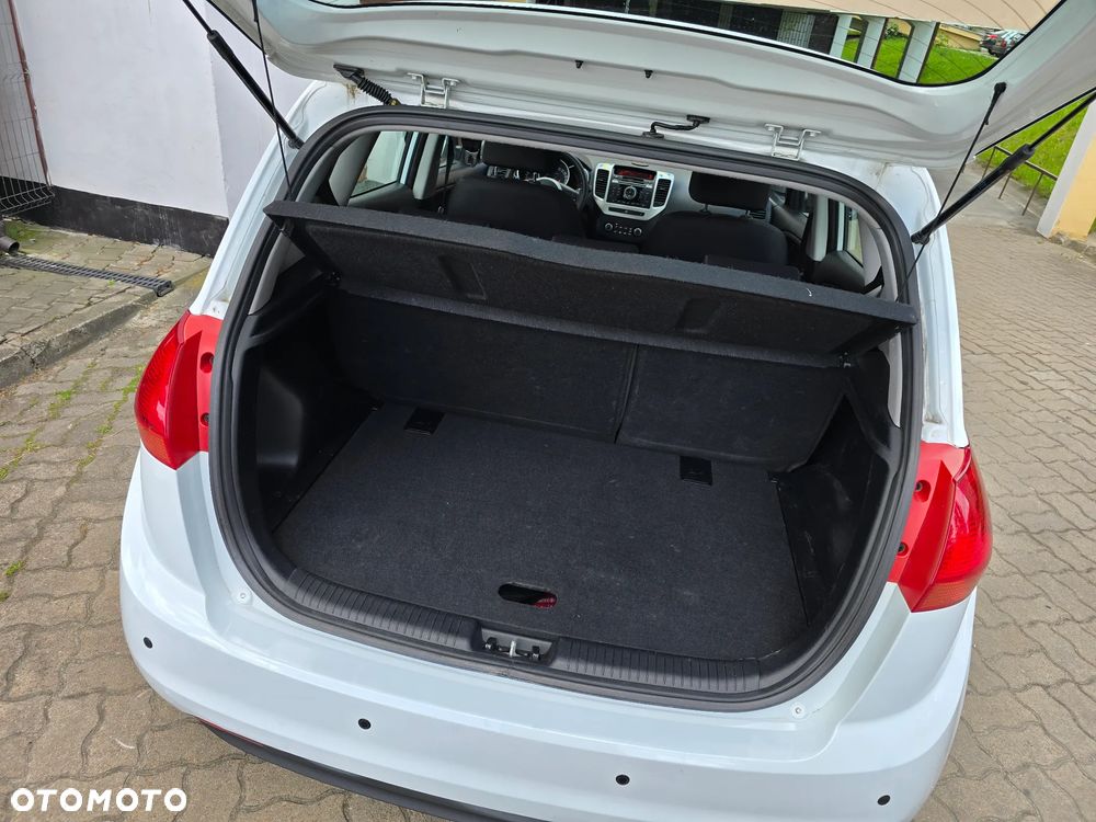 Kia Venga 1.4 Business Line - 8