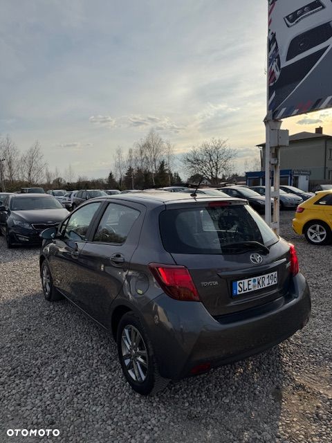 Toyota Yaris 1.33 VVT-i Comfort - 4