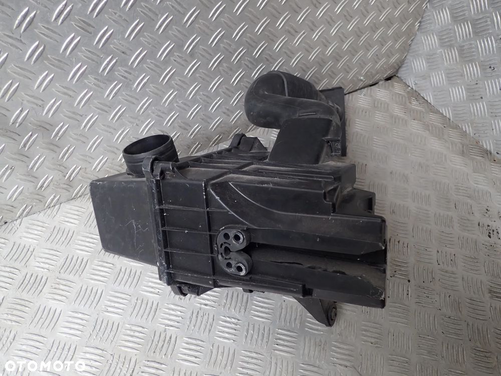 OBUDOWA FILTRA POWIETRZA VW POLO 4609585906 - 2