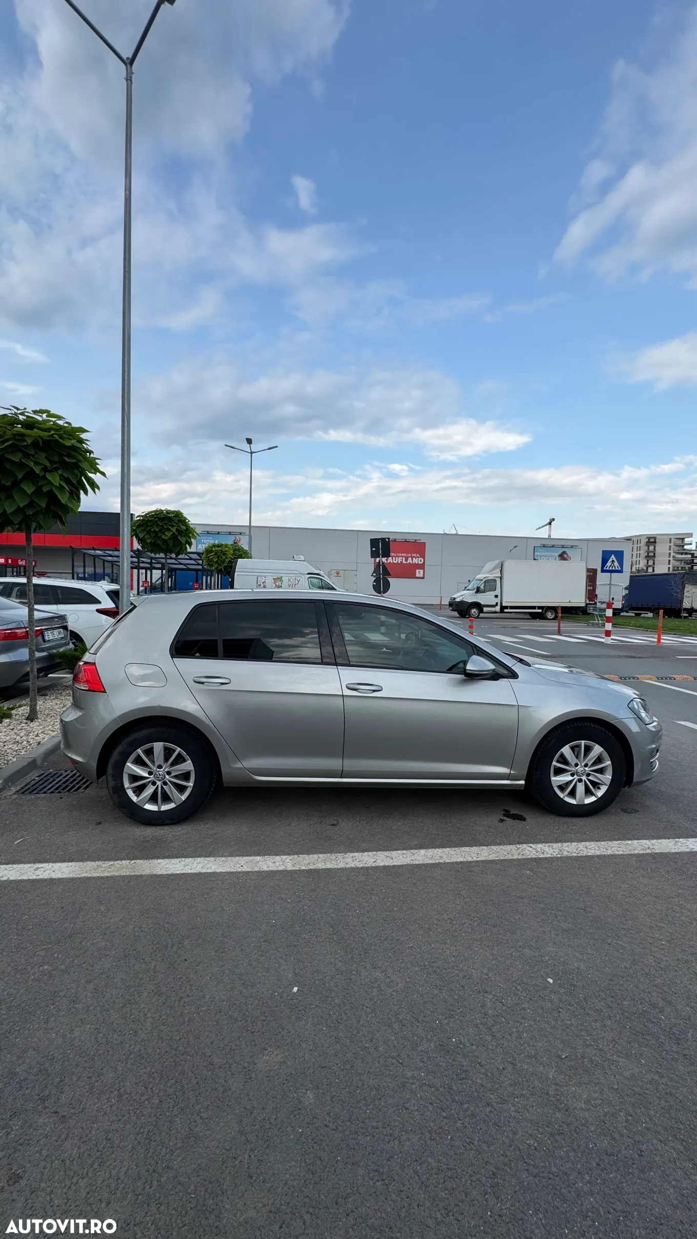 Volkswagen Golf 1.6 TDI BlueMotion Technology DPF Comfortline DSG - 5