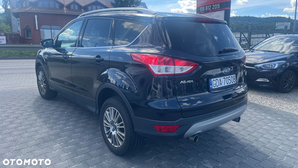 Ford Kuga 1.6 EcoBoost 2x4 Titanium - 5