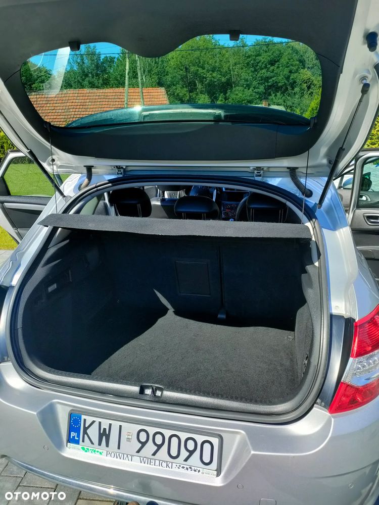 Citroën C4 e-HDi 115 Exclusive - 8