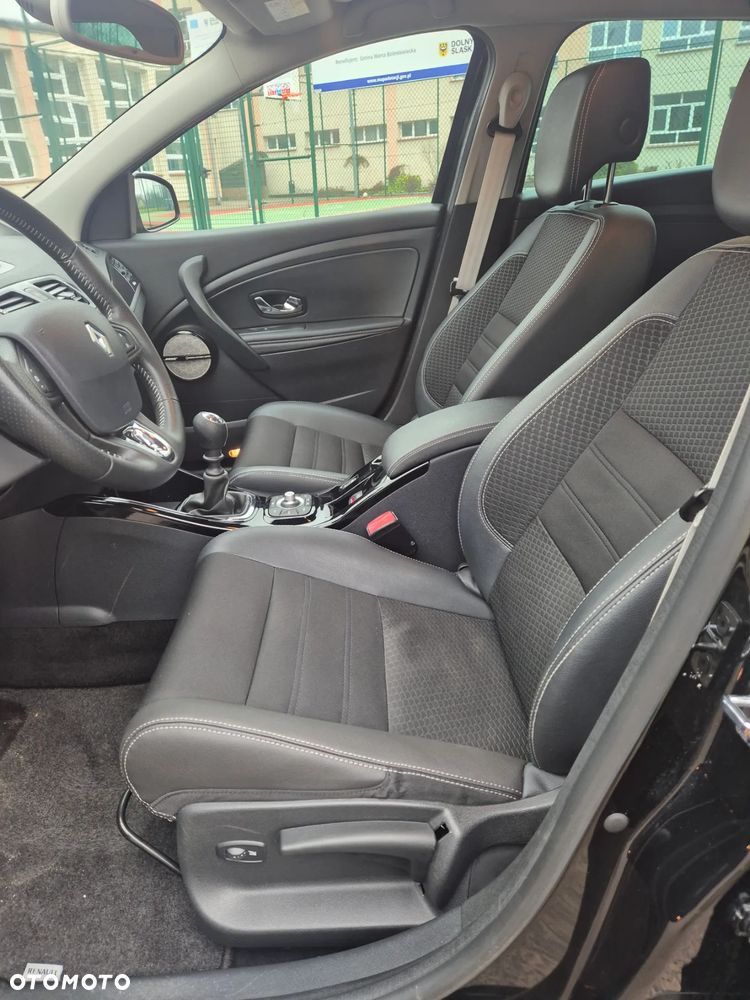 Renault Megane ENERGY TCe 130 BOSE EDITION - 10