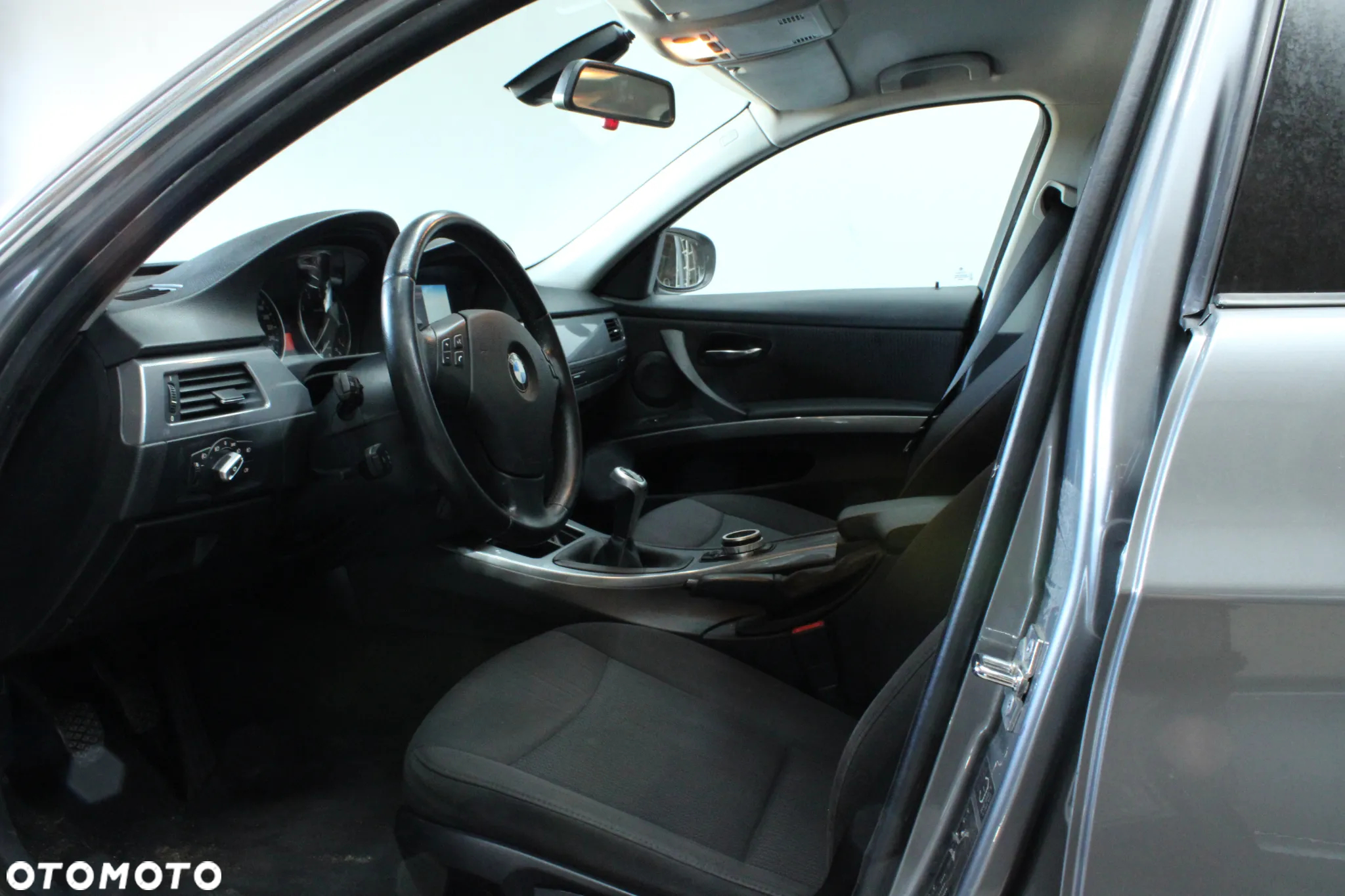 BMW Seria 3 318i Edition Exclusive - 7