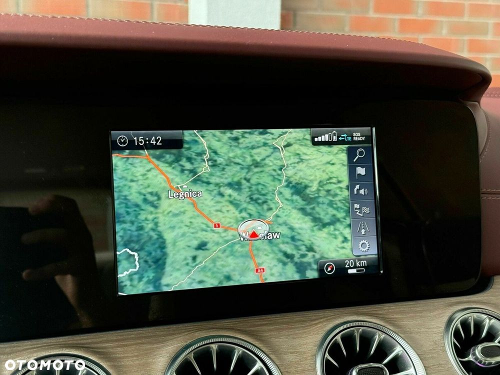 Mercedes-Benz Klasa E - 27