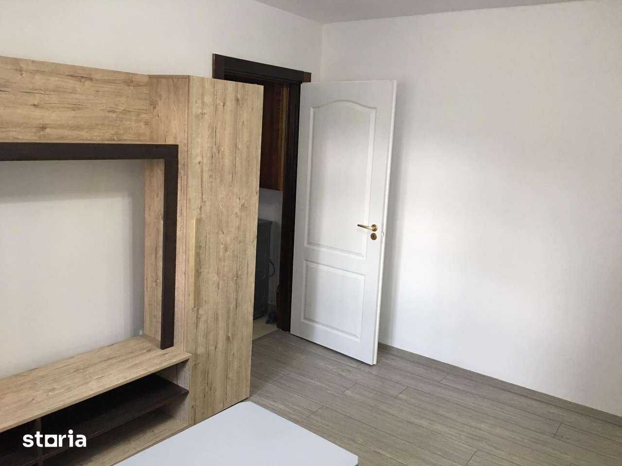 In Zona-Liceul Sanitar-inchiriez apartament cu 2 camere, pret 220Euro - Imagine principală: 2/12