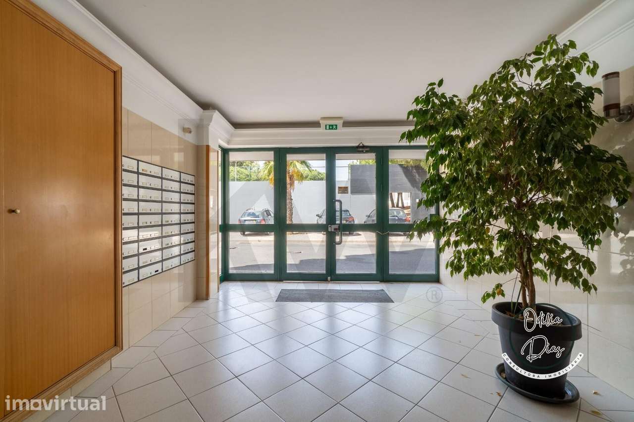 Apartamento T1| Estacionamento| Praia de Quarteira - Grande imagem: 4/31