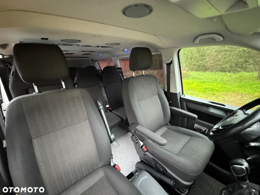 Volkswagen Caravelle 2.0 TDI L2 Comfortline DSG - 17