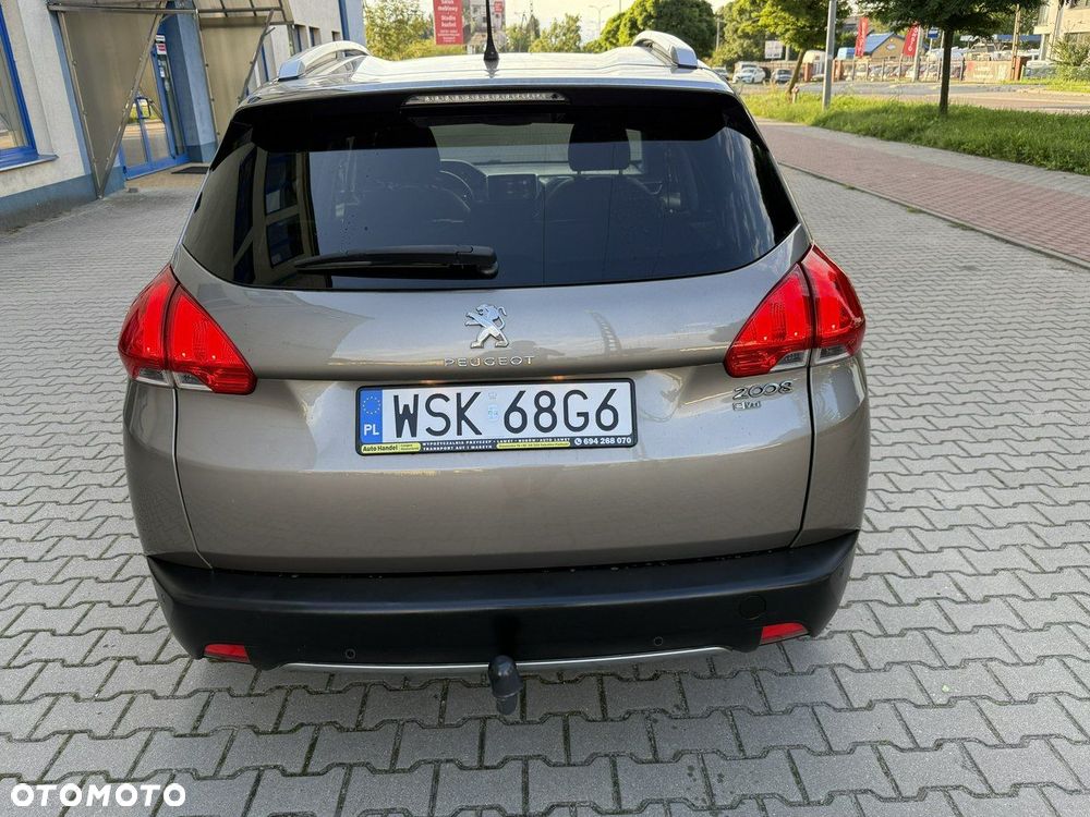 Peugeot 2008 - 12