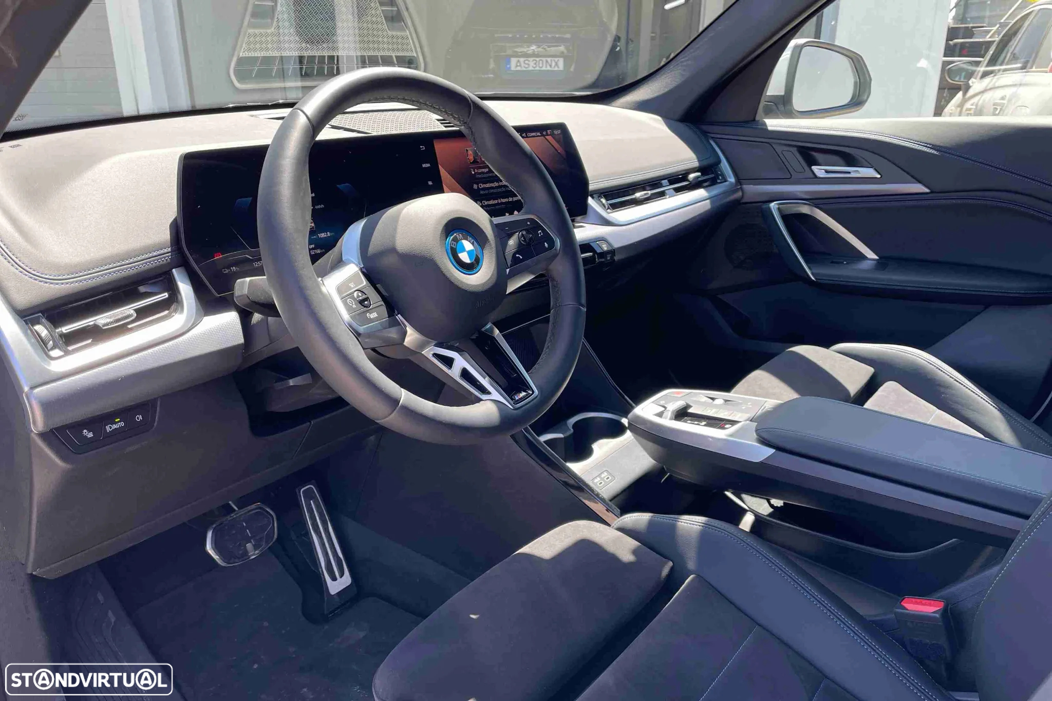 BMW iX1 xDrive30 Pack Desportivo M - 7