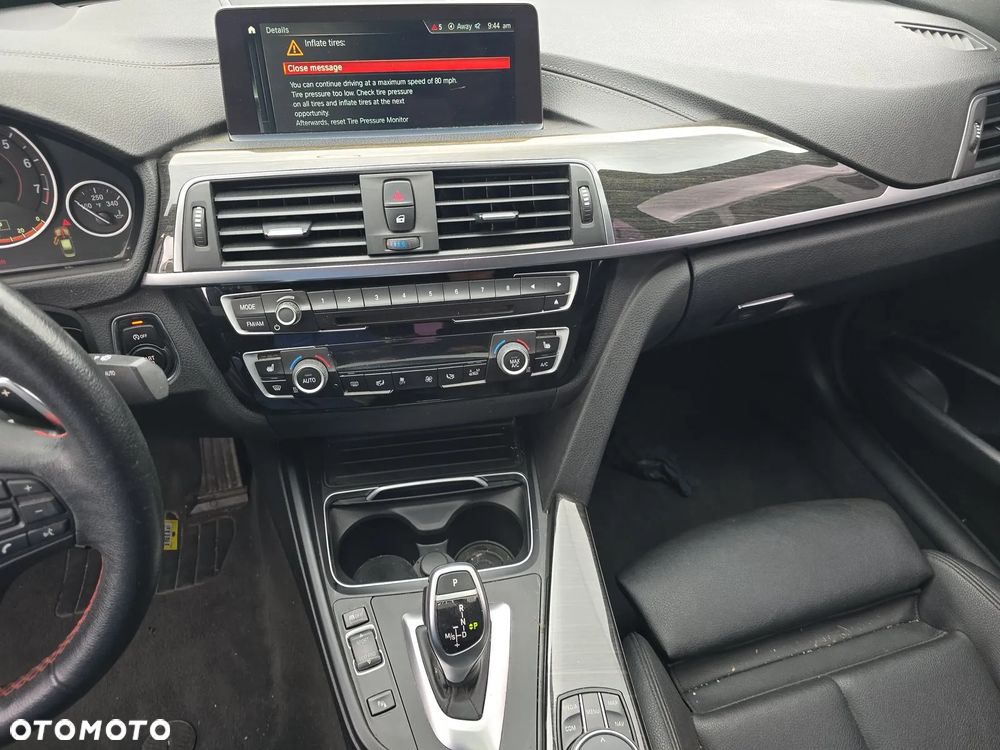 BMW Seria 3 330i GPF Luxury Line sport - 12