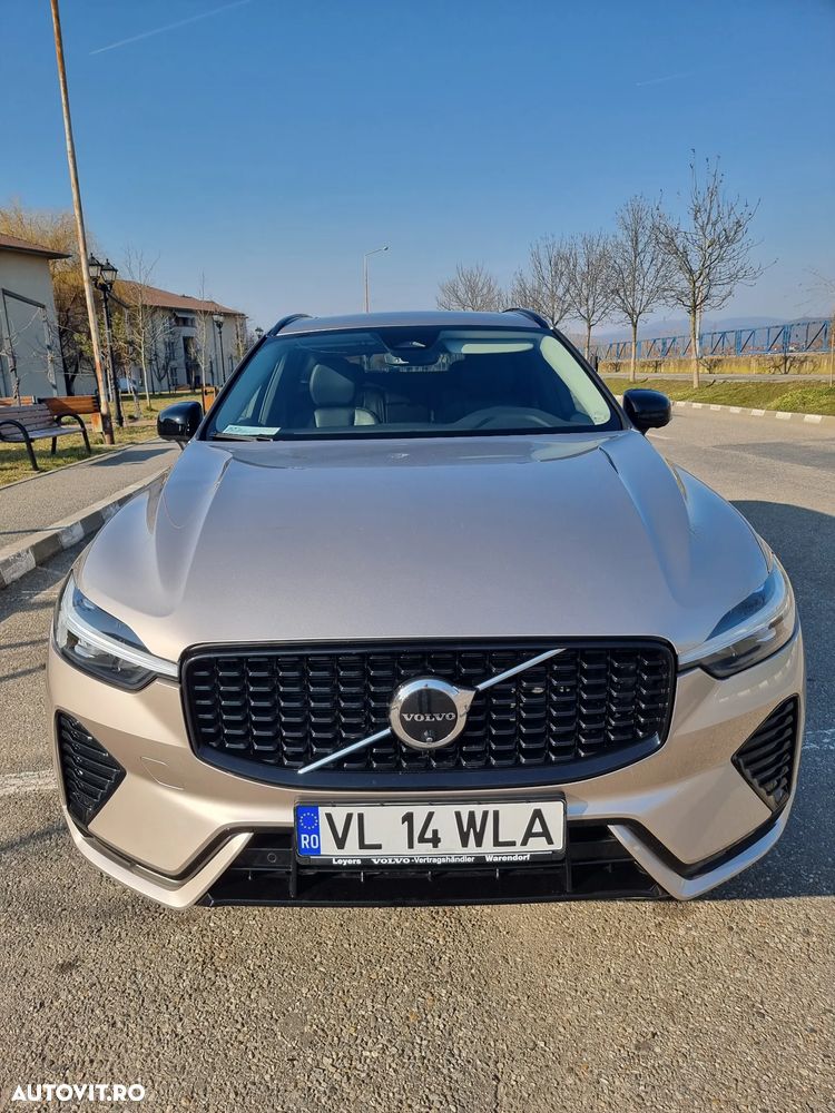 Volvo XC 60 B4 B Plus Dark - 9