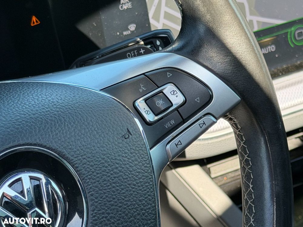Volkswagen Touareg V6 TDI 4MOTION R-Line - 17