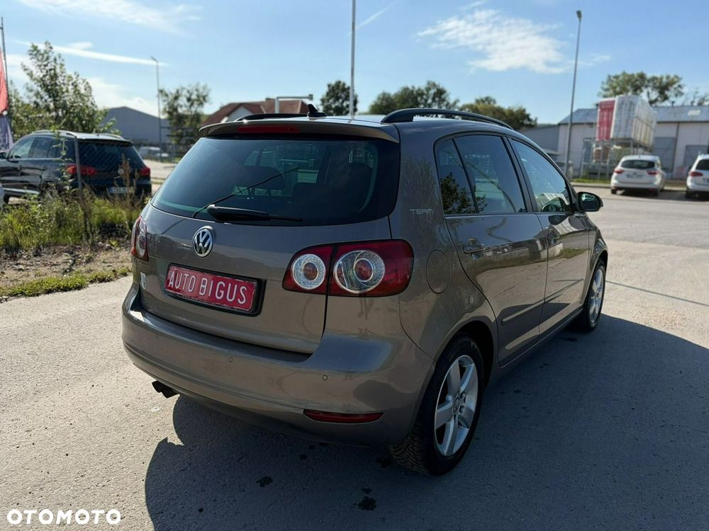 Volkswagen Golf Plus - 9