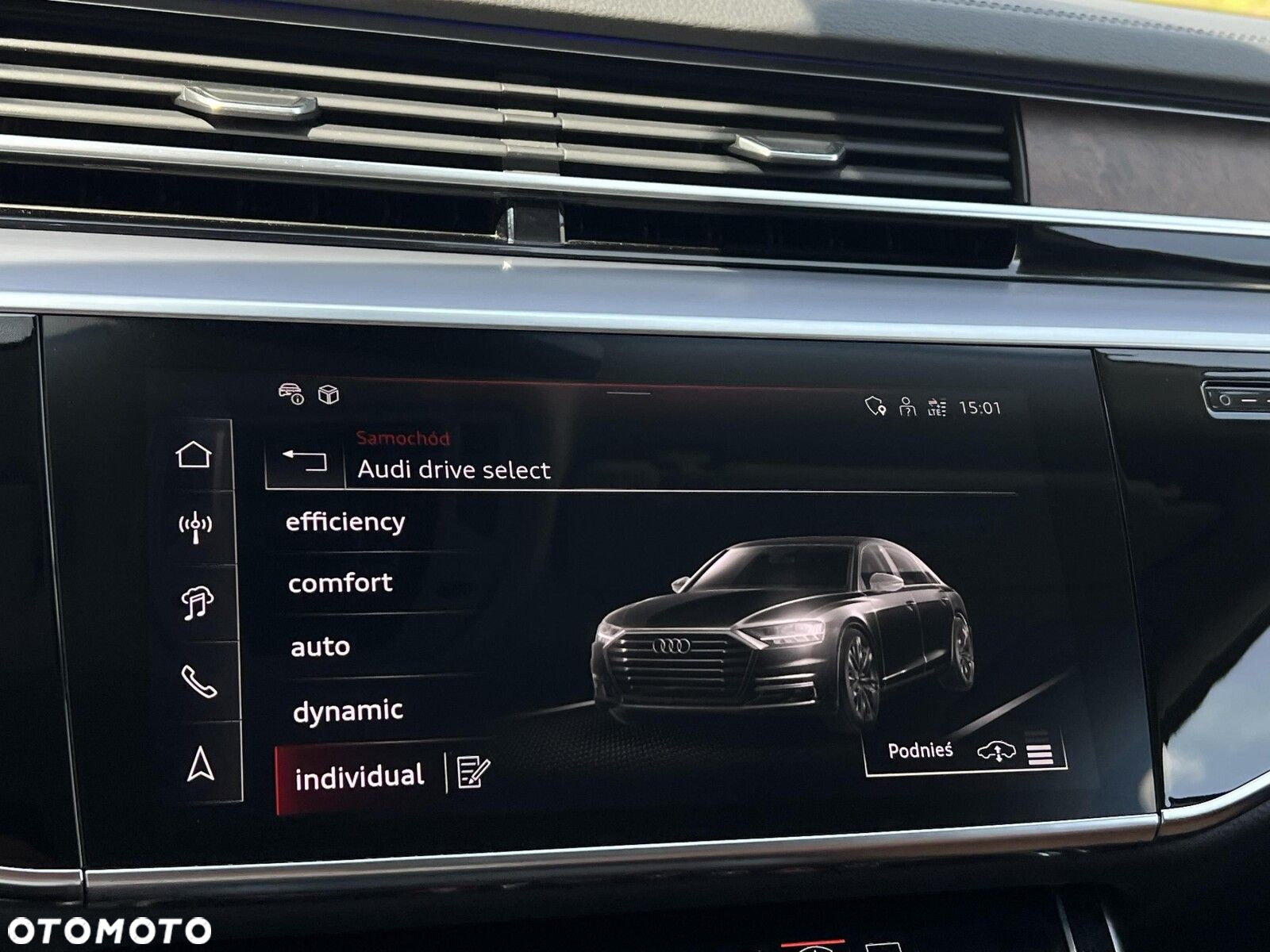 Audi A8 - 30