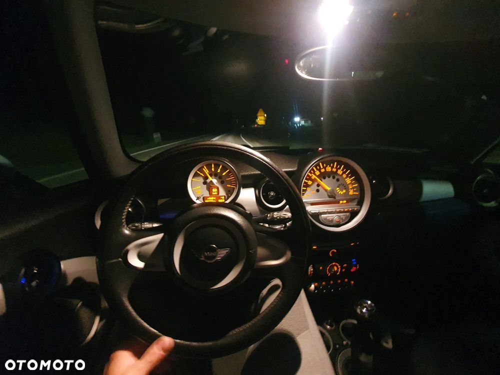 MINI Cooper Standard - 29