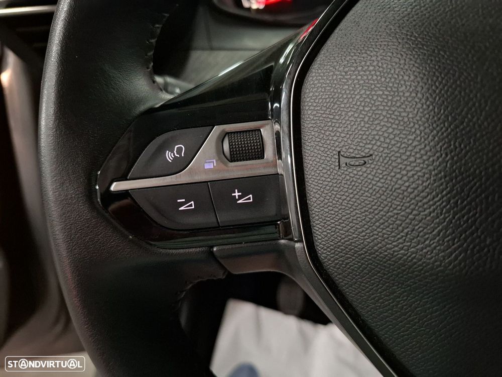 Peugeot 208 1.2 PureTech Active - 15