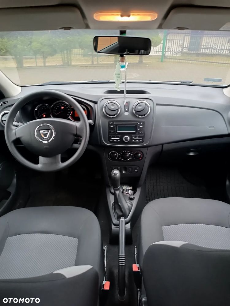 Dacia Logan 1.2 16V Laureate - 6