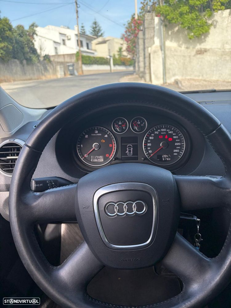 Audi A3 Sportback 1.6 TDI Attraction - 3