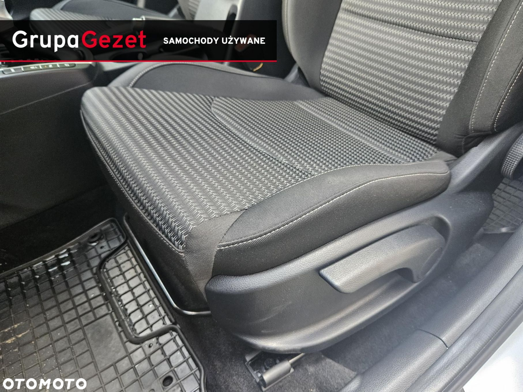 Kia Ceed - 12