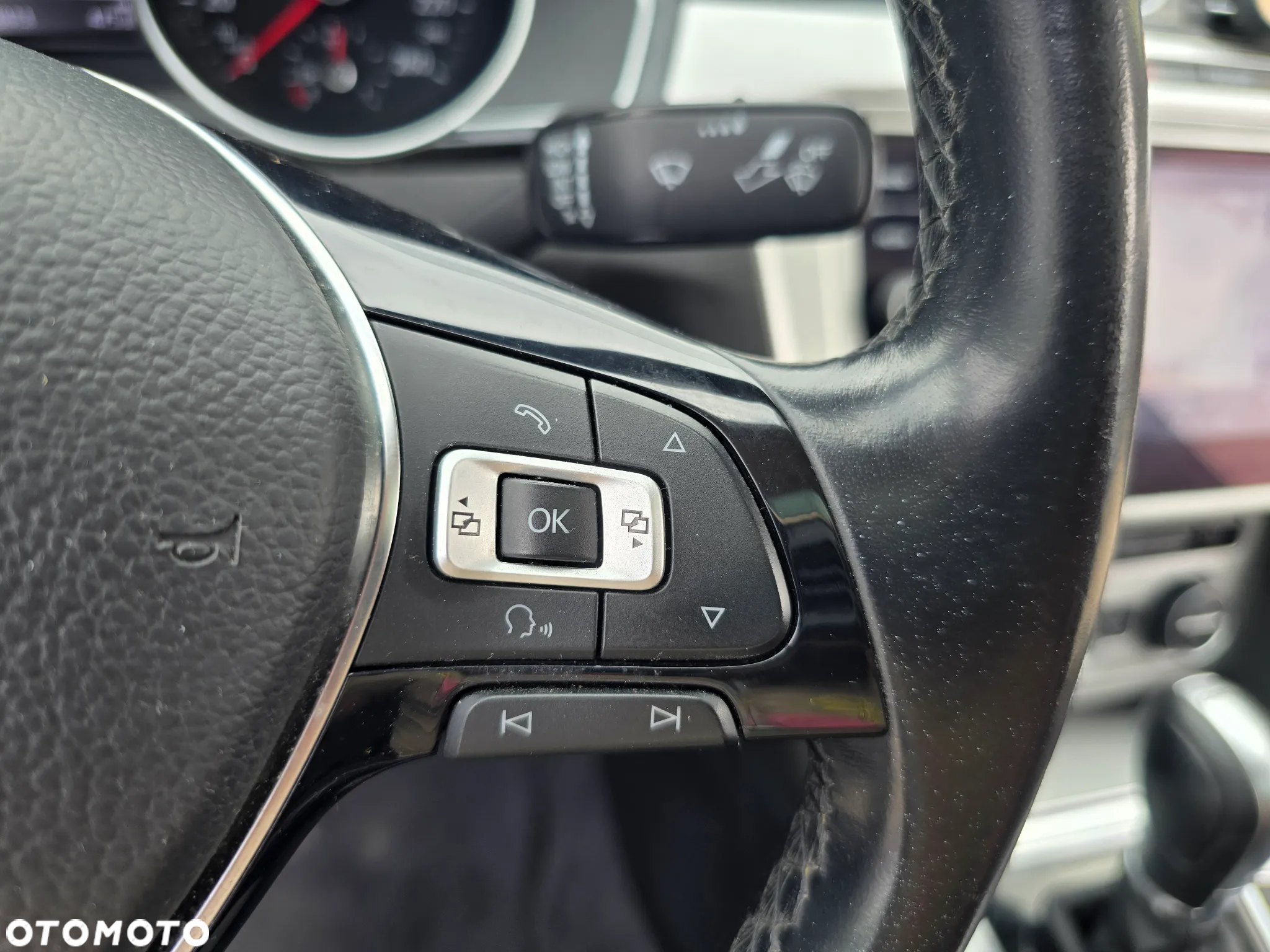 Volkswagen Passat - 30