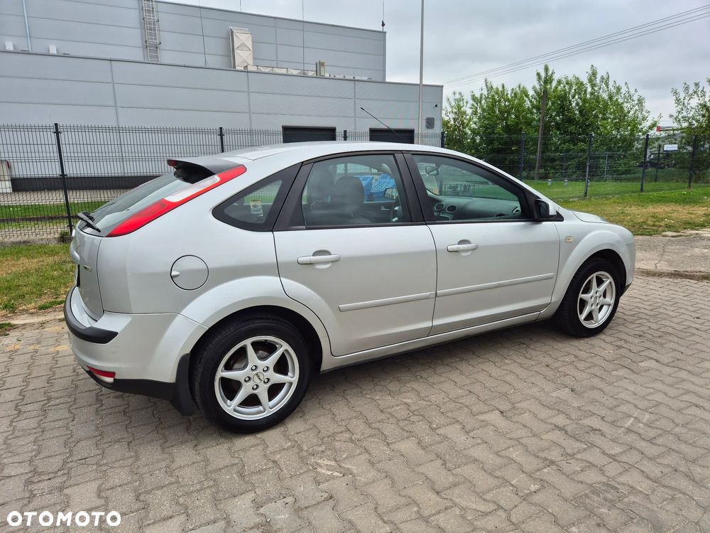 Ford Focus 1.6 TDCi Ambiente - 19