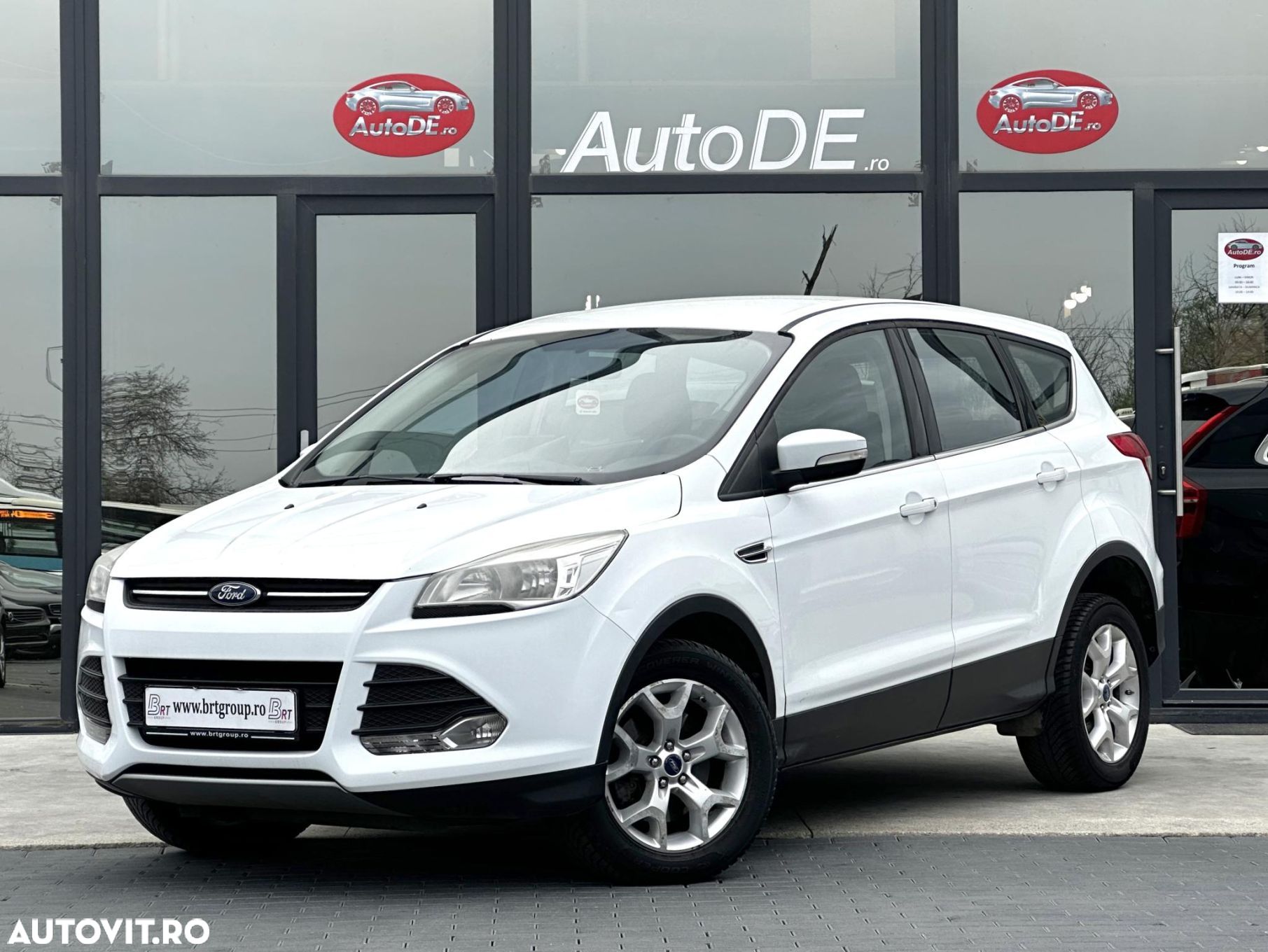 Ford Kuga - 1