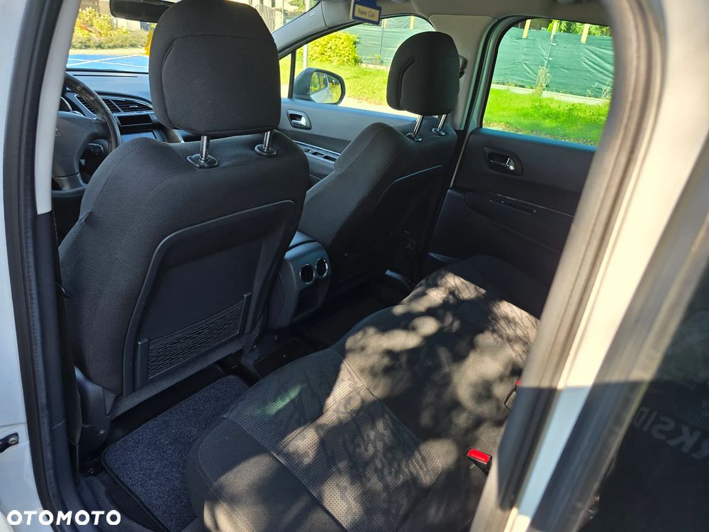 Peugeot 3008 - 15
