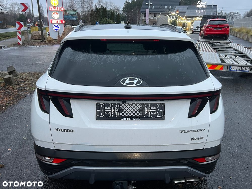 Hyundai Tucson ver-1-6-t--gdi-plug--in--hybrid-4wd-blackline - 3