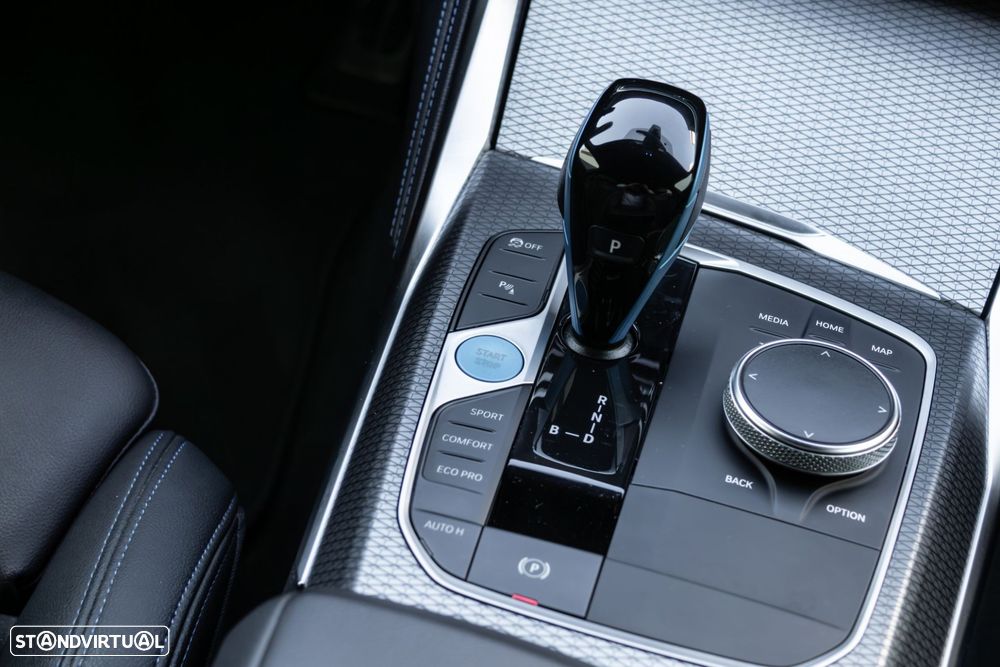 BMW i4 eDrive40 Pack Desportivo M - 23