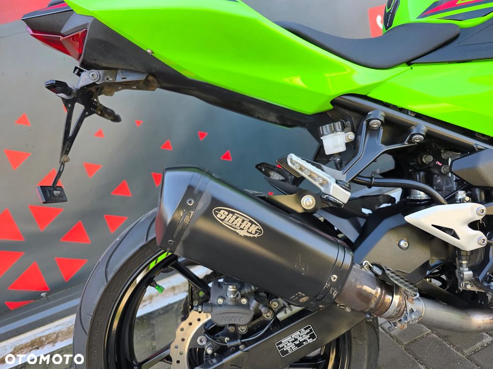 Kawasaki Ninja 400 - 20