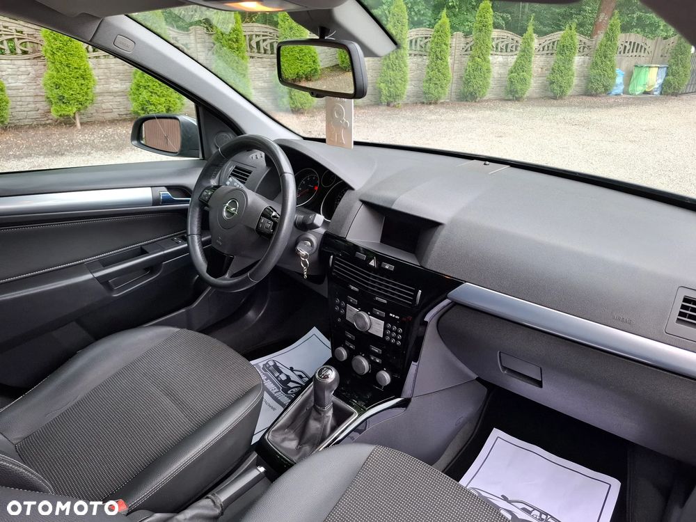 Opel Astra 1.6 Cosmo - 17