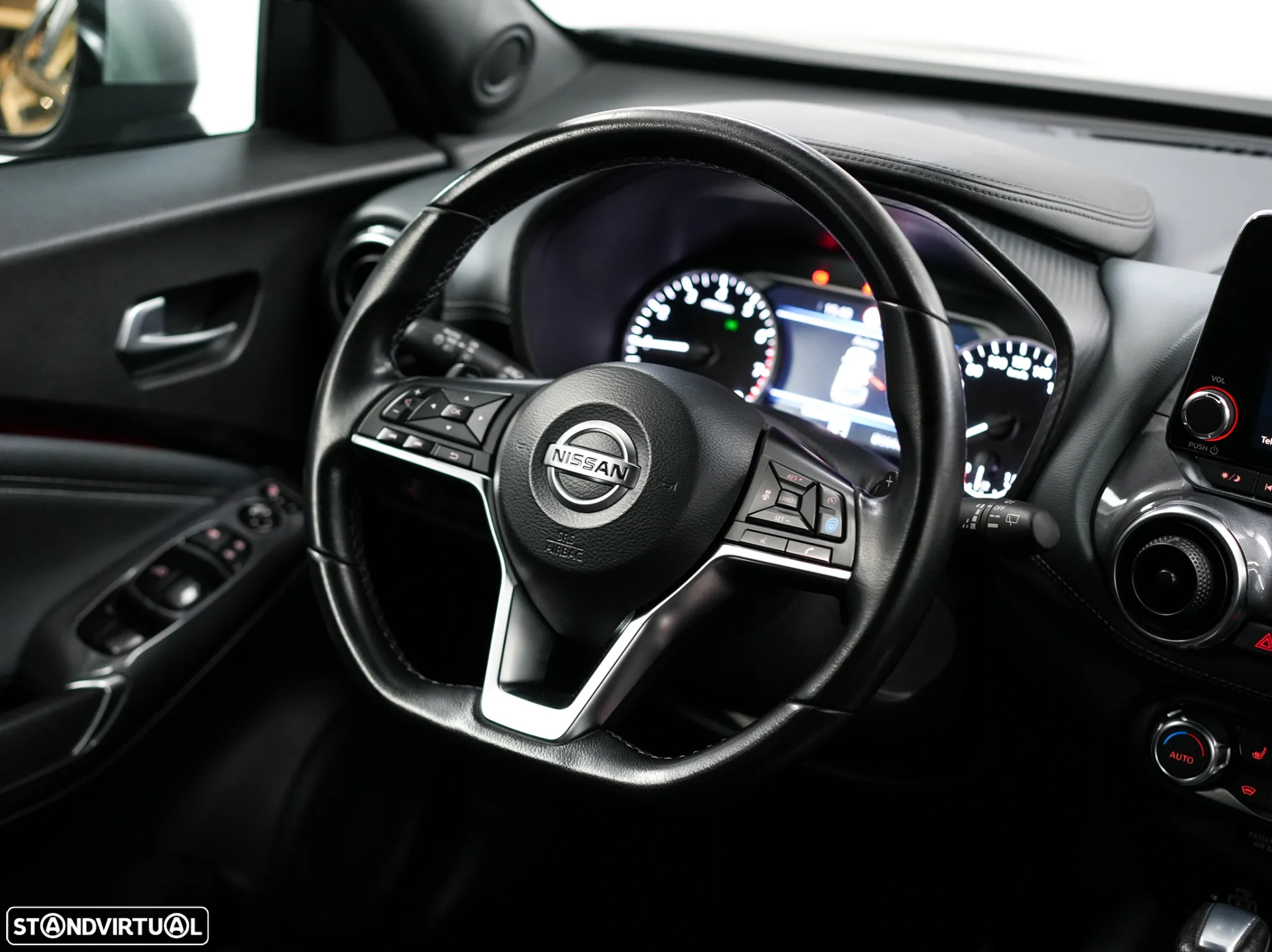 Nissan Juke 1.0 DIG-T Tekna DCT - 6