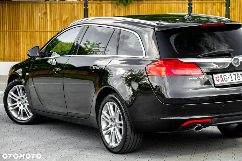 Opel Insignia 2.0 T Cosmo 4x4 - 11