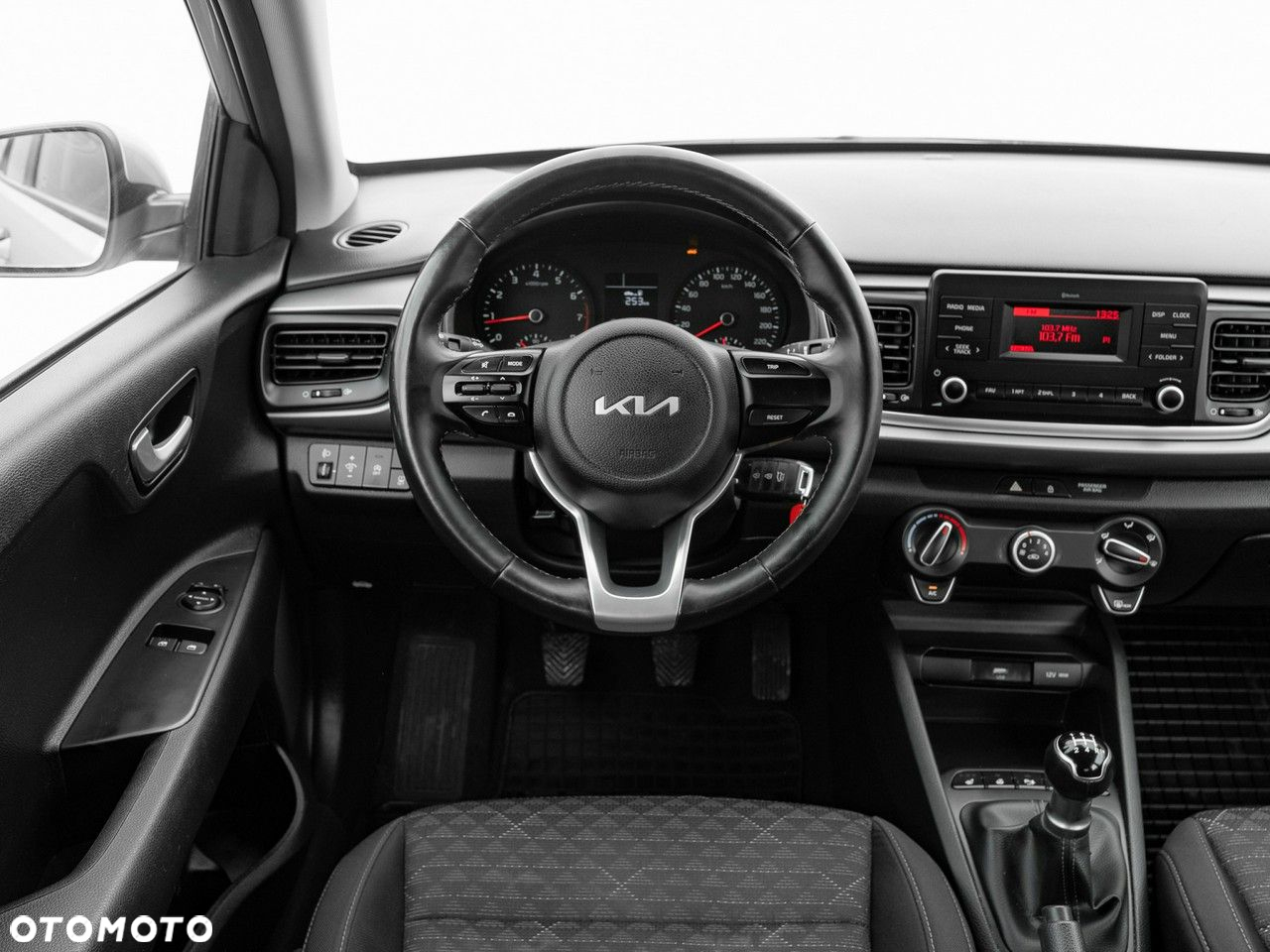 Kia Rio 1.2 M - 17