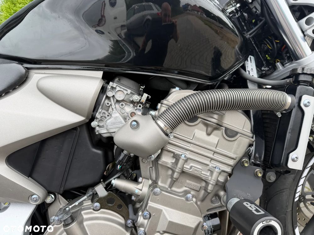 Honda Hornet - 16