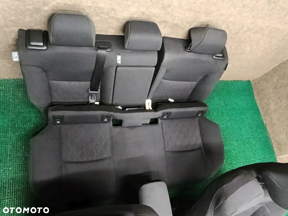 TOYOTA COROLLA CROSS od 2022r Fotele Kanapy Boczki - 11