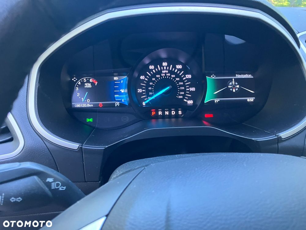 Ford Edge - 8