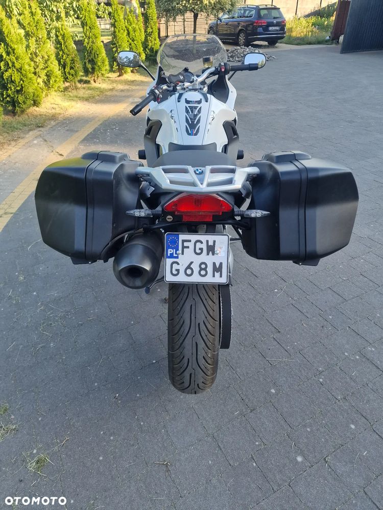 BMW F - 10