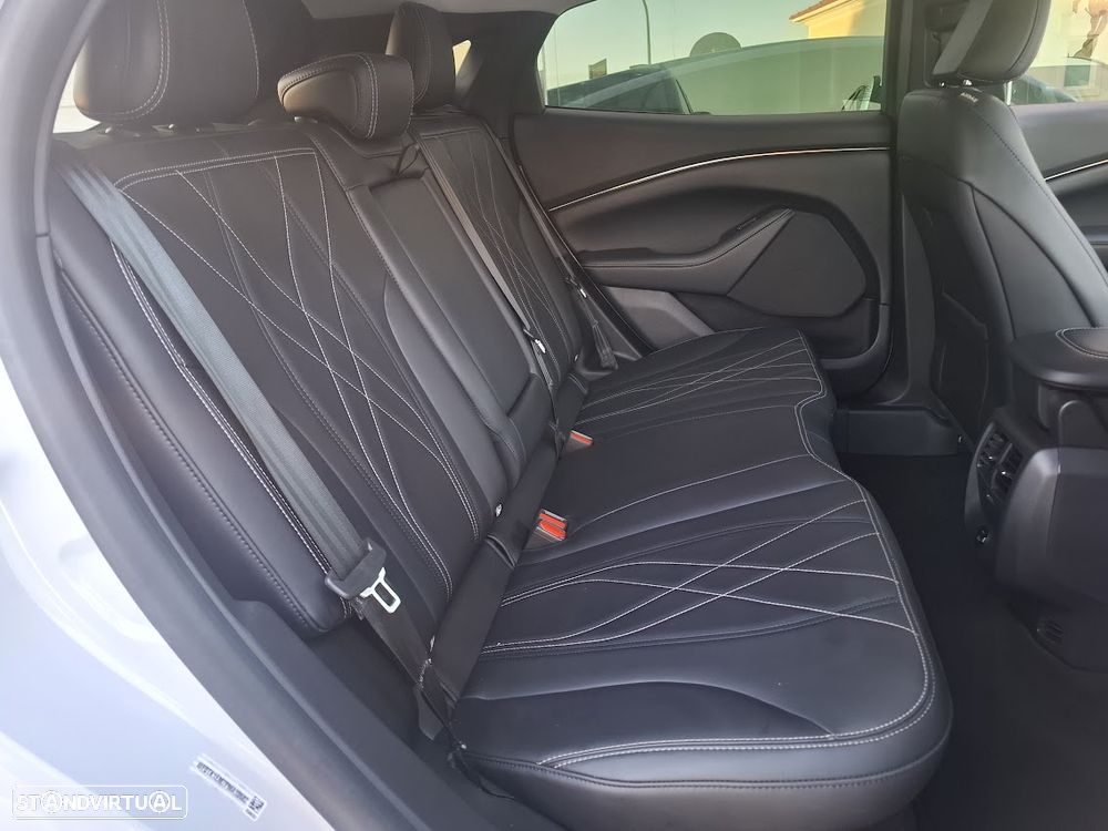 Ford Mustang Mach-E Premium - 38