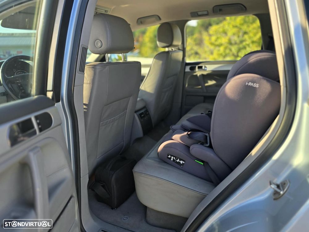 VW Touareg 3.0 TDI V6 Tiptronic - 6
