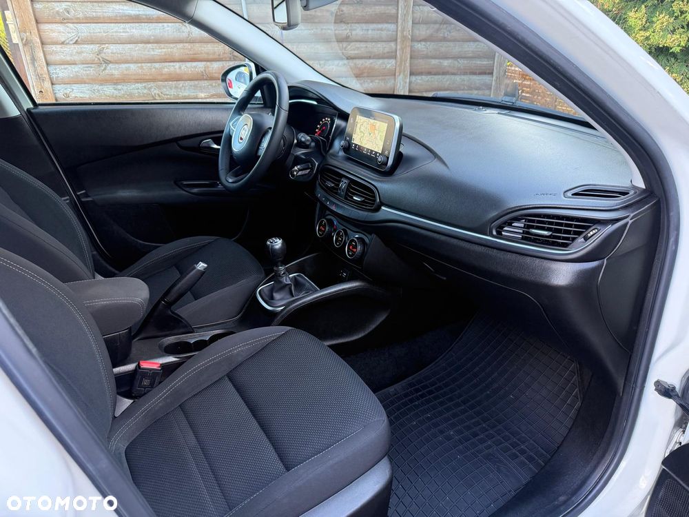 Fiat Tipo 1.4 16V Lounge - 23