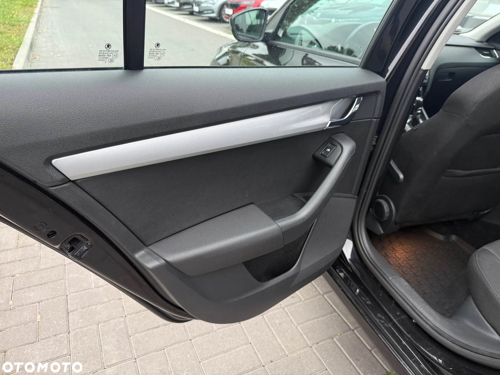 Skoda Octavia 2.0 TDI SCR Style DSG - 9