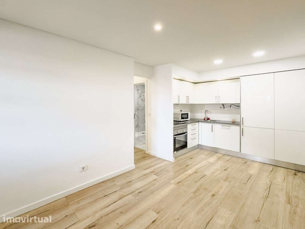 Apartamento T1+1 no Alto da Castelhana a 5 minutos de Cascais - Grande imagem: 2/21